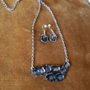 Necklace and earrings set